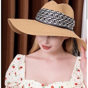 FASHION SUN HAT WITH MAZE PRINT STRAPS